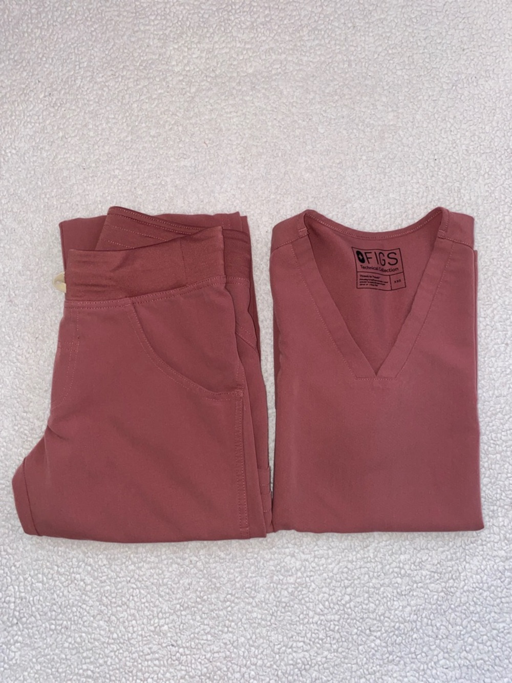 Figs Women's Scrub Set - FIGS XXS Mauve Scrub Set